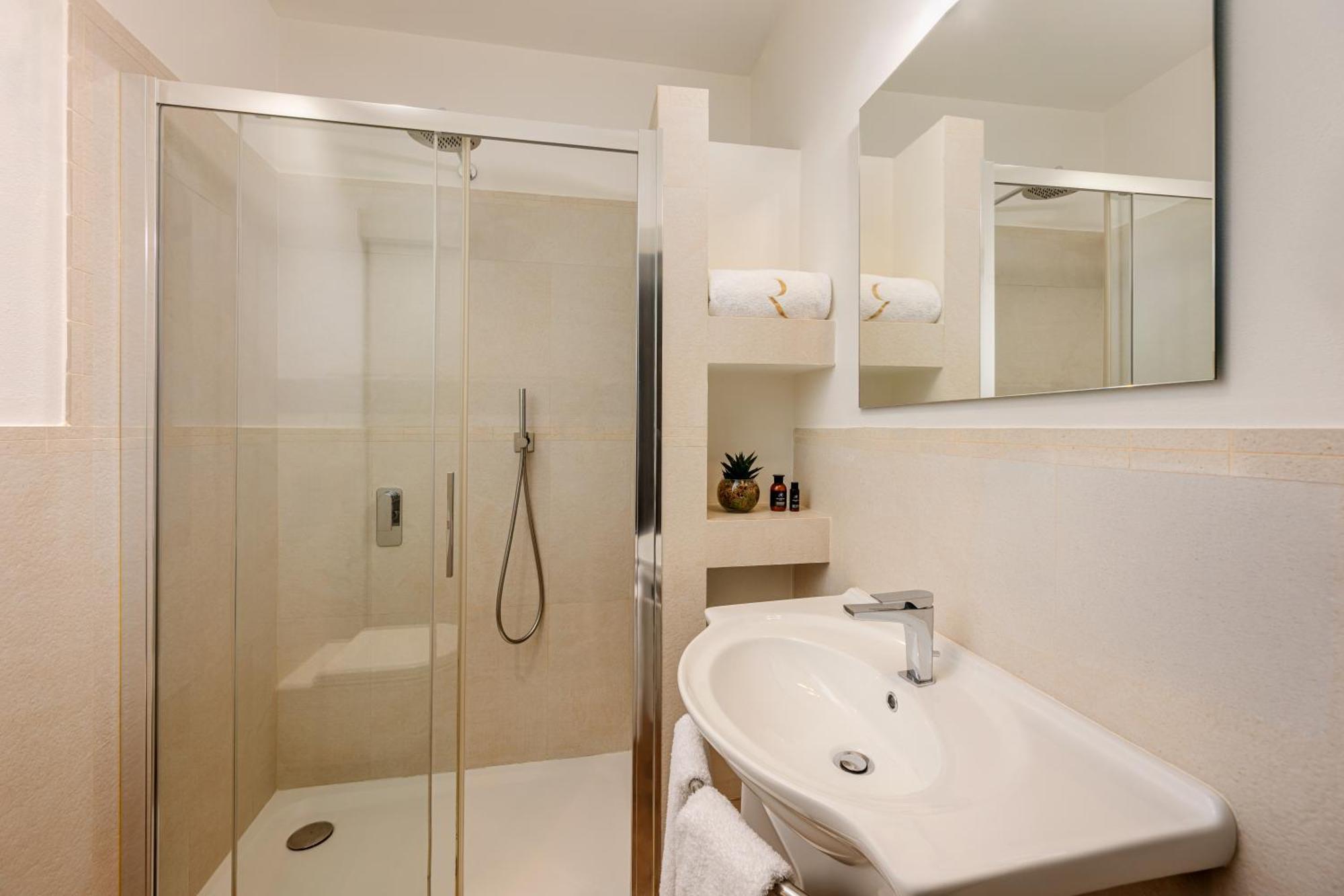 Classic Double Room,1676733689:JPEG
